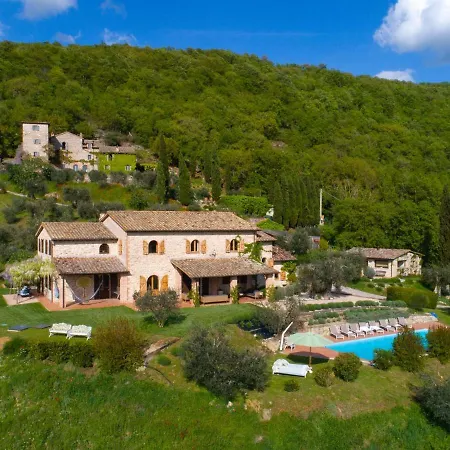 Beautiful In With Pool San Giovanni del Pantano